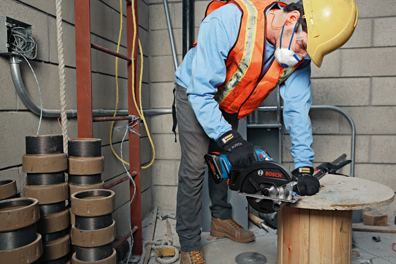 Bosch Akku-Kreissäge GKM 18V-50, L-BOXX 238