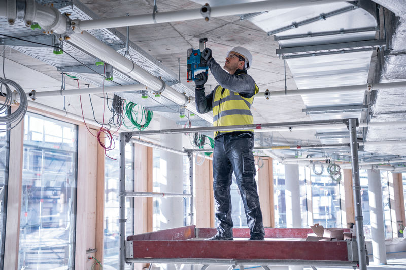 Bosch Akku-Bohrhammer mit SDS plus GBH 18V-22, L-BOXX