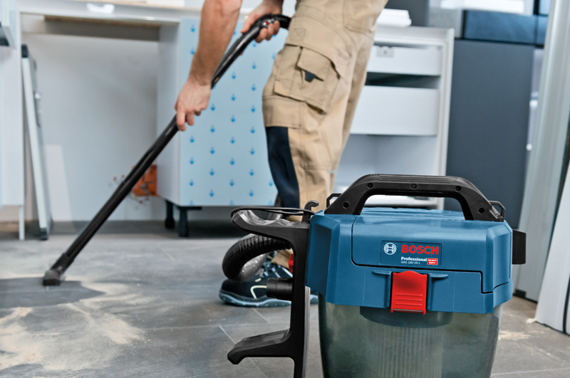 Bosch Akku-Staubsauger GAS 18V-10 L, mit Elektrowerkzeugadapter