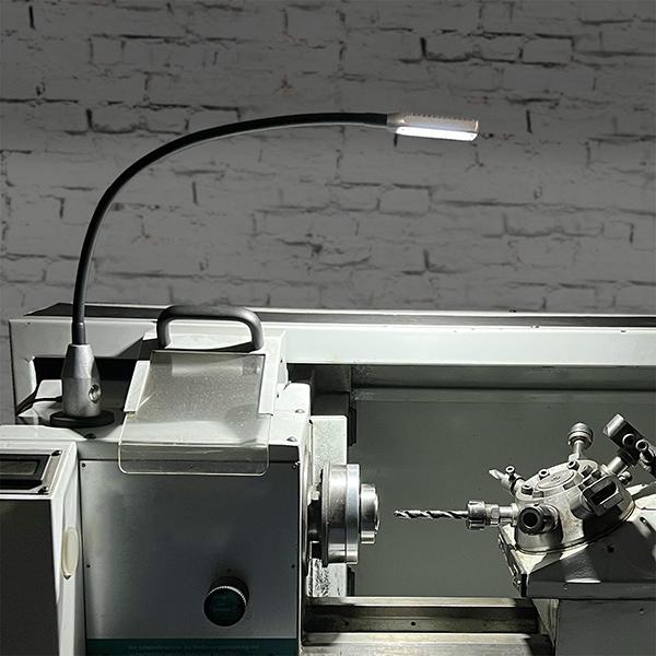 Bauer + Böcker LED-Arbeitsleuchte Glanzlicht 300 Lumen
