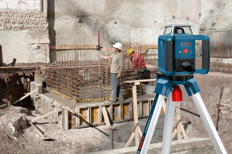 Bosch Rotationslaser GRL 400 H, mit LR 1, Baustativ BT 170 HD und Messstab GR 240