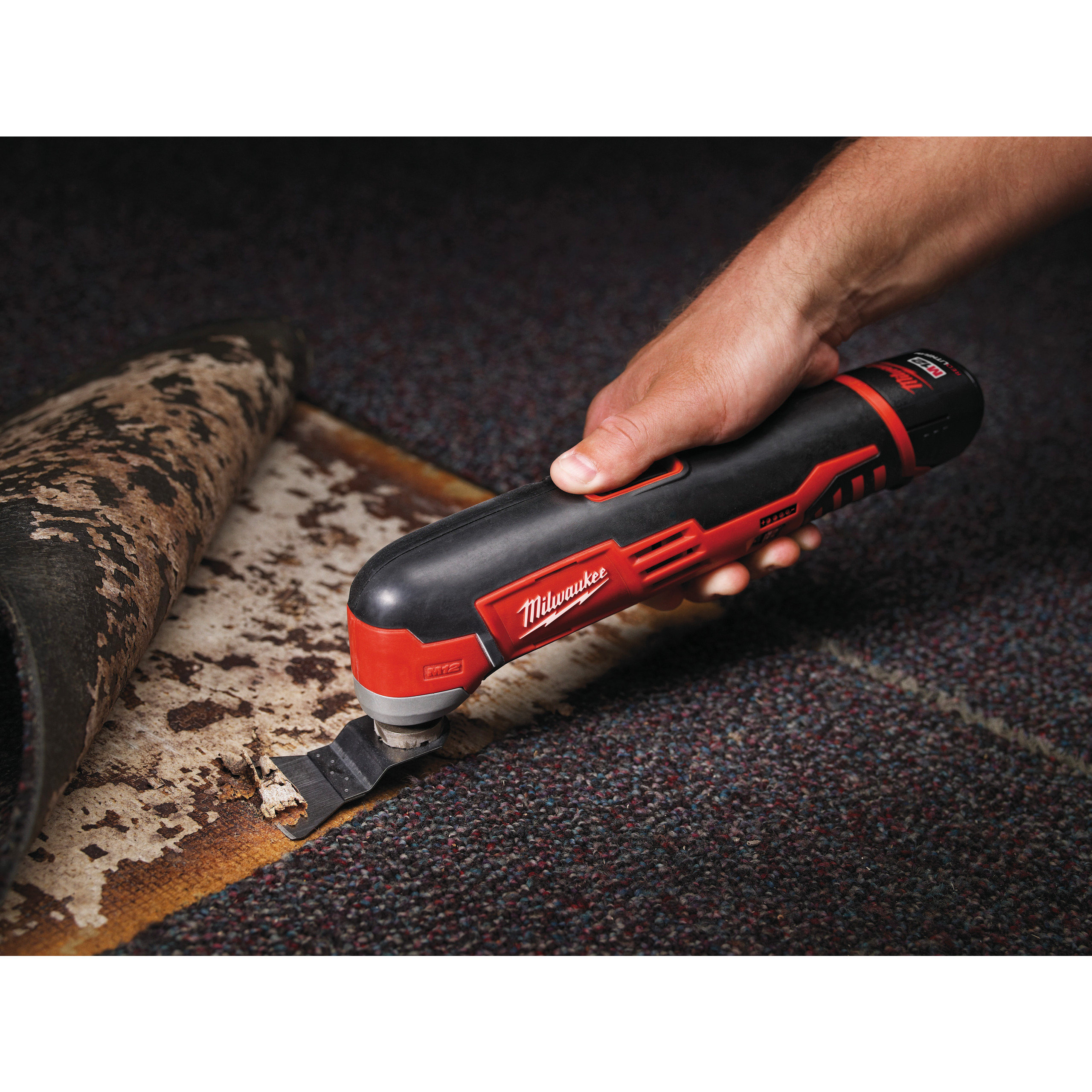 Milwaukee Akku-Multitool C12 MT/2.0 Ah